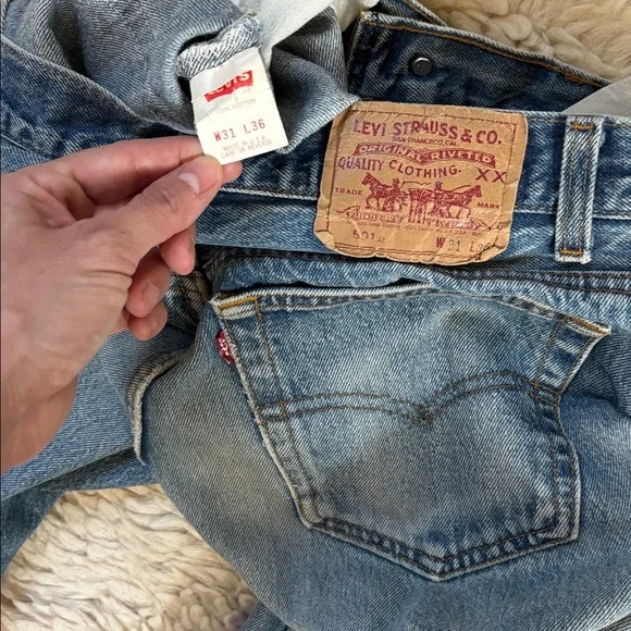 Vintage Levi's 501 - Picture 7 of 17